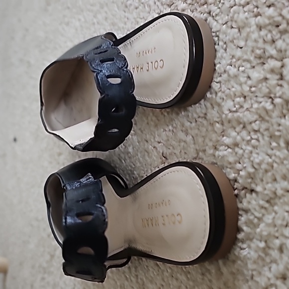 Cole Haan sling backs - Picture 2 of 3